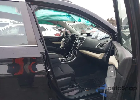 2021 Subaru Ascent z USA, uszkodzony, nr VIN 4S4WMAAD2M3445751